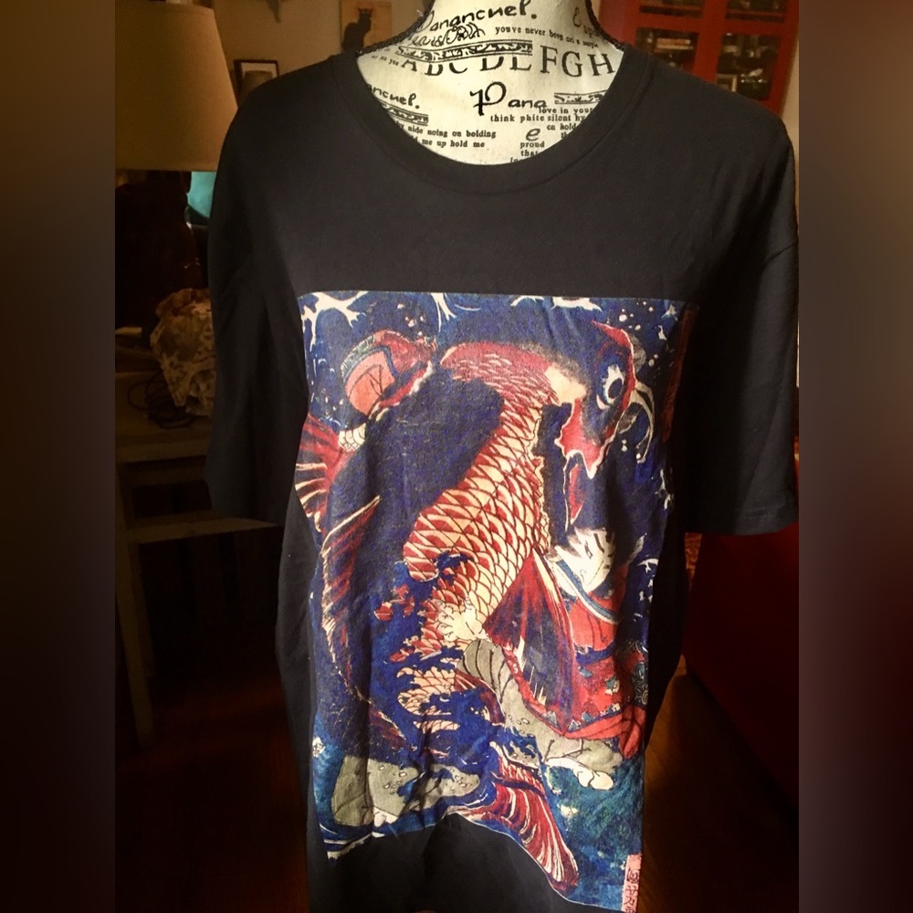 Fighting the Giant Carp Japanese T-shirt